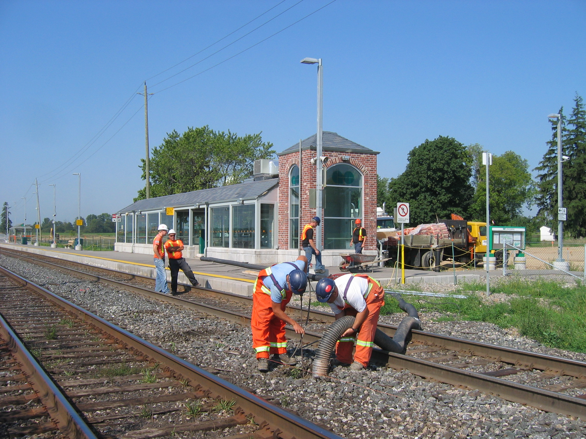 Super Sucker Hydro Vac working near Live railway tracks.  Co-ordination with CN inspector was key.